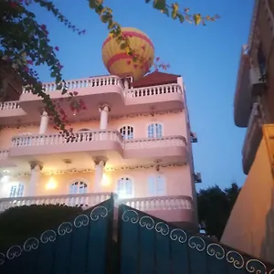 Apartment Palace, Luxor